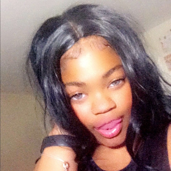 Meet your Posher, Nyjaya - Picture 1 of 1